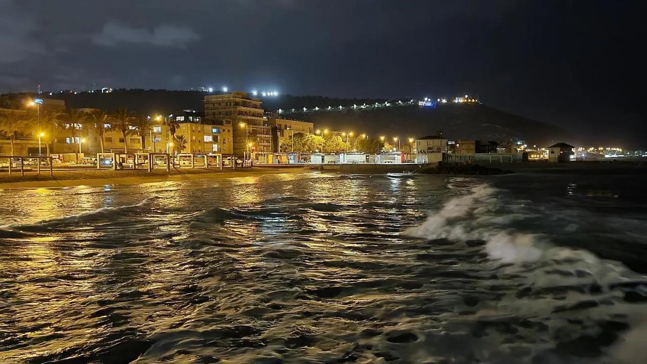 Port City Haifa - Beach Front Luxury Apartment
